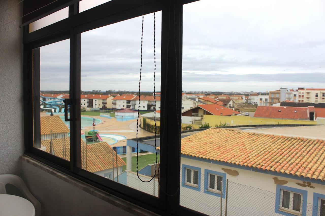 Ocean Drive / Vista Mar Apartment Vieira de Leiria Bagian luar foto